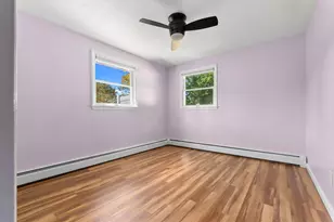23 Russell St, Peabody, MA 01960 - Photo 32