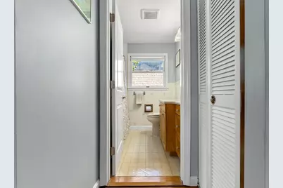 23 Russell St, Peabody, MA 01960 - Photo 26