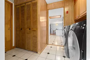23 Russell St, Peabody, MA 01960 - Photo 10
