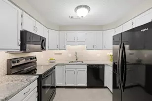 3303 Forest Park Dr, Auburn, MA 01501 - Photo 8