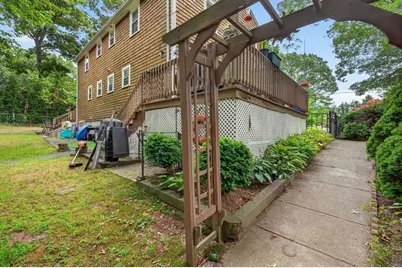 33 Carver Rd, Plymouth, MA 02360 - Photo 4
