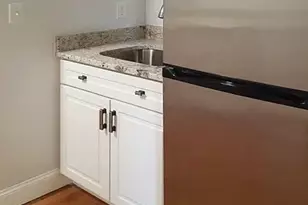 142 University Ave, Lowell, MA 01854 - Photo 6