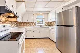 37 Coburn Ave, Worcester, MA 01604 - Photo 12