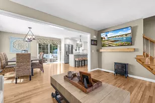 40 Sea Tower Dr, Bridgewater, MA 02324 - Photo 12