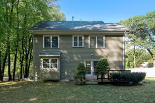 7 Castle Gate Rd, Wayland, MA 01778 - Photo 4