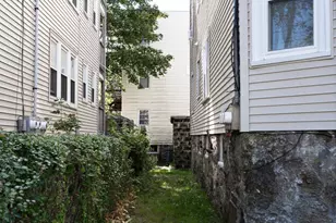 28 Claymoss Rd, Boston, MA 02135 - Photo 22