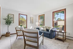 56 Moore St, Chelmsford, MA 01824 - Photo 6