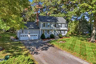56 Moore St, Chelmsford, MA 01824 - Photo 2