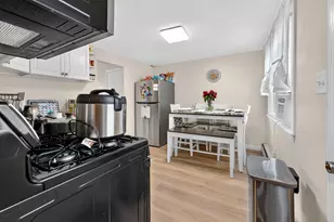 68-70 B St, Lowell, MA 01851 - Photo 8