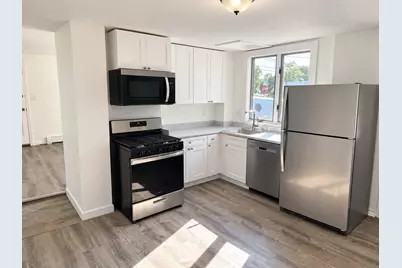 56 Bates #56B, Quincy, MA 02169 - Photo 2