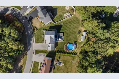 33 Oak Ledge Cir, Rowley, MA 01969 - Photo 6