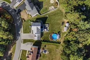 33 Oak Ledge Cir, Rowley, MA 01969 - Photo 6