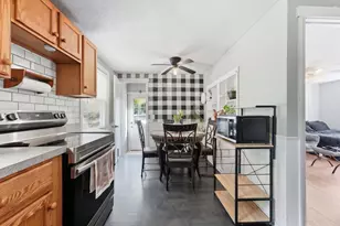 101 Regal St, Springfield, MA 01118 - Photo 6