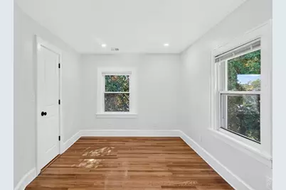 21 Ensign Ave, Pittsfield, MA 01201 - Photo 10