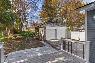 21 Ensign Ave, Pittsfield, MA 01201 - Photo 16