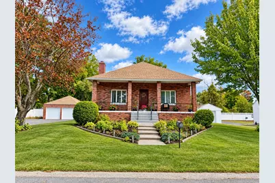 18 Brownell St, Ludlow, MA 01056 - Photo 2