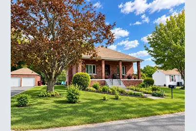 18 Brownell St, Ludlow, MA 01056 - Photo 4