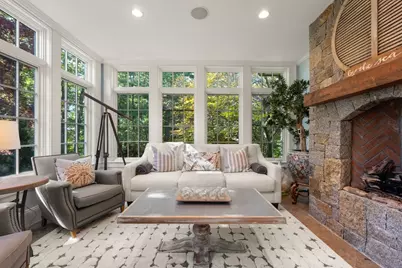 11 Hart St, Beverly, MA 01915 - Photo 8