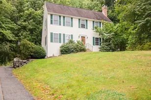 68 Biscuit Hill Dr, Leominster, MA 01453 - Photo 2