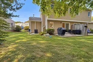97 Oakwood Ln, Worcester, MA 01604 - Photo 26