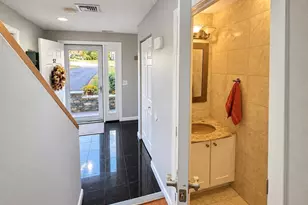 97 Oakwood Ln, Worcester, MA 01604 - Photo 10