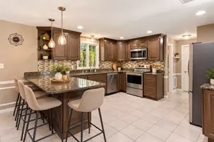 6 Mayhew Farm Dr, Mansfield, MA 02048 - Photo 12