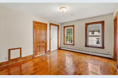 106 Chestnut St, Southbridge, MA 01550 - Photo 10