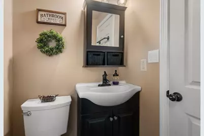 4 Williamsburg Dr, Uxbridge, MA 01569 - Photo 22