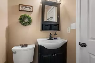4 Williamsburg Dr, Uxbridge, MA 01569 - Photo 22