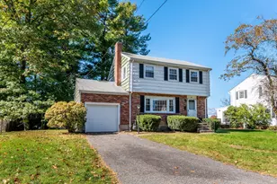 40 Winstead Ave, Dedham, MA 02026 - Photo 2