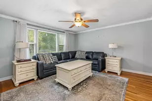10 Village St, Medway, MA 02053 - Photo 6