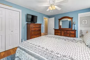 10 Village St, Medway, MA 02053 - Photo 20