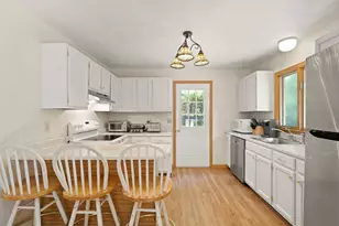 29 Cabot Cir, Plymouth, MA 02360 - Photo 8