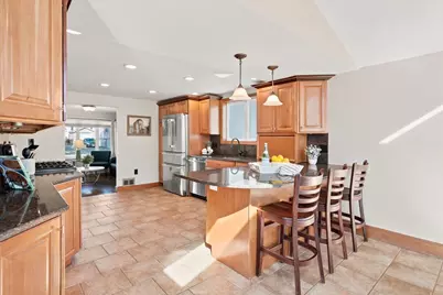 23 Jasper St, Saugus, MA 01906 - Photo 4