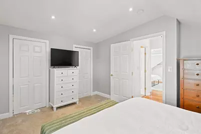 23 Jasper St, Saugus, MA 01906 - Photo 20