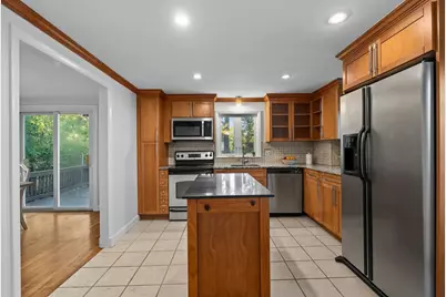 107 Glenellen, Boston, MA 02132 - Photo 6