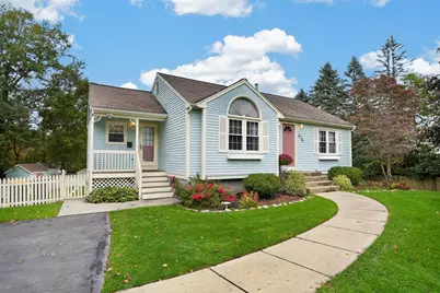 675 Oak Street, Franklin, MA 02038 - Photo 2