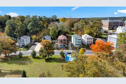 28 Crystal St, Worcester, MA 01603 - Photo 6
