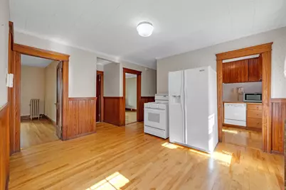 28 Crystal St, Worcester, MA 01603 - Photo 8