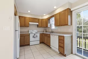 252 Albion St, Wakefield, MA 01880 - Photo 6