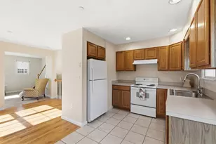 252 Albion St, Wakefield, MA 01880 - Photo 12