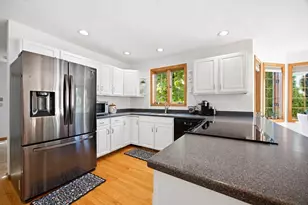 15 Tamarack Dr, East Longmeadow, MA 01028 - Photo 2