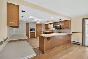532 Hill St, Raynham, MA 02767 - Photo 14