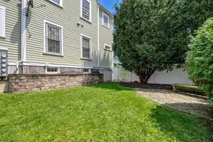 121 E Cottage St, Boston, MA 02125 - Photo 26