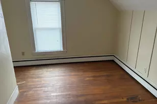 32 Oak St, Waltham, MA 02453 - Photo 12
