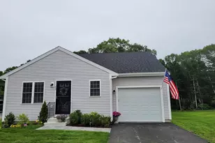 39 Bumblebee Dr, Plymouth, MA 02360 - Photo 2