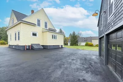 137 Hampshire Rd, Methuen, MA 01844 - Photo 30