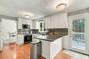 15 Tammie Rd, Hopedale, MA 01747 - Photo 2