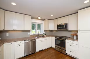 46 Bennett Rd, Rochester, MA 02770 - Photo 6