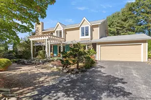 10 Stewart Ave, Gloucester, MA 01930 - Photo 2